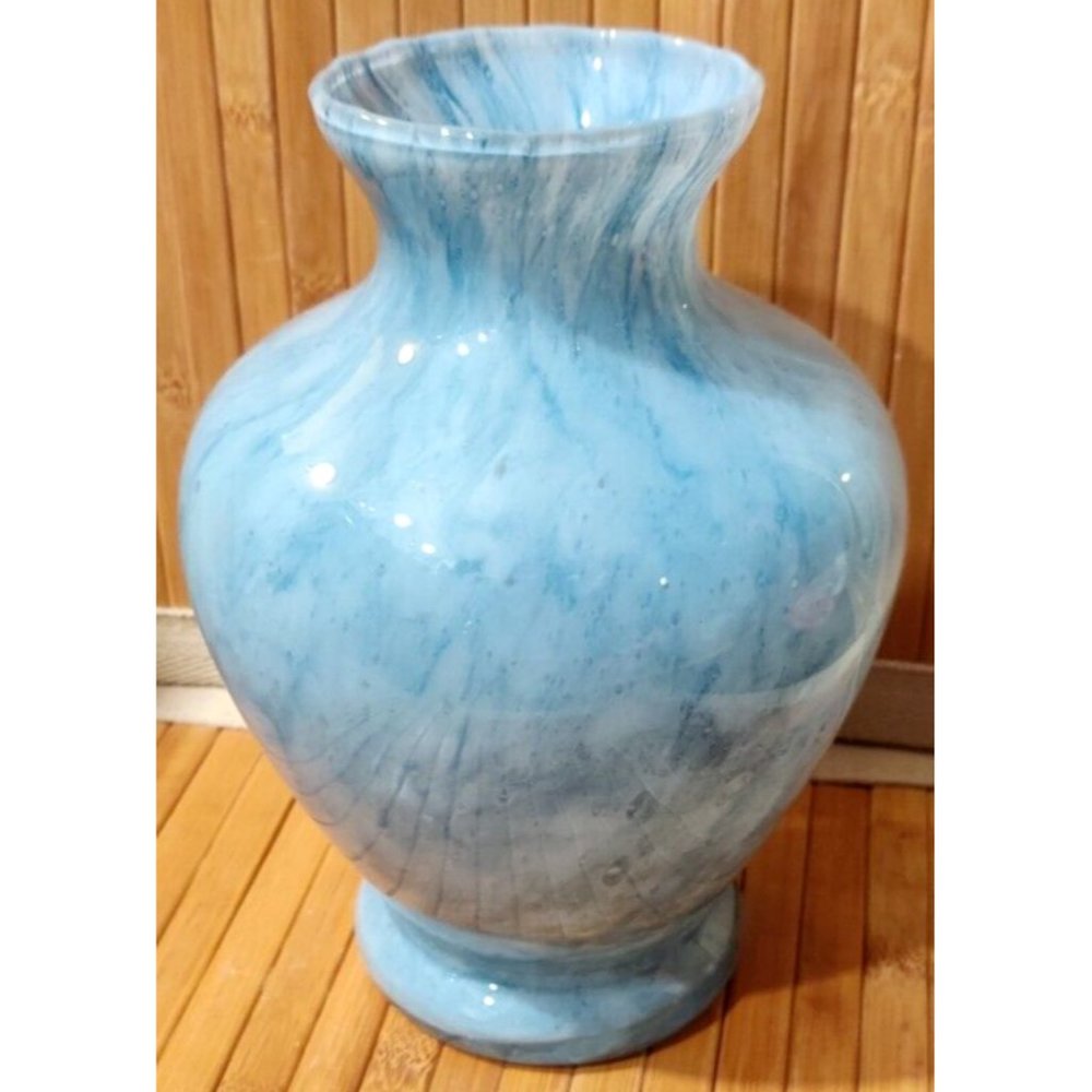 Beautiful Studio Blown Bluish Speckled Bubble Swirl Art Glass Vase 8.5x6.5"